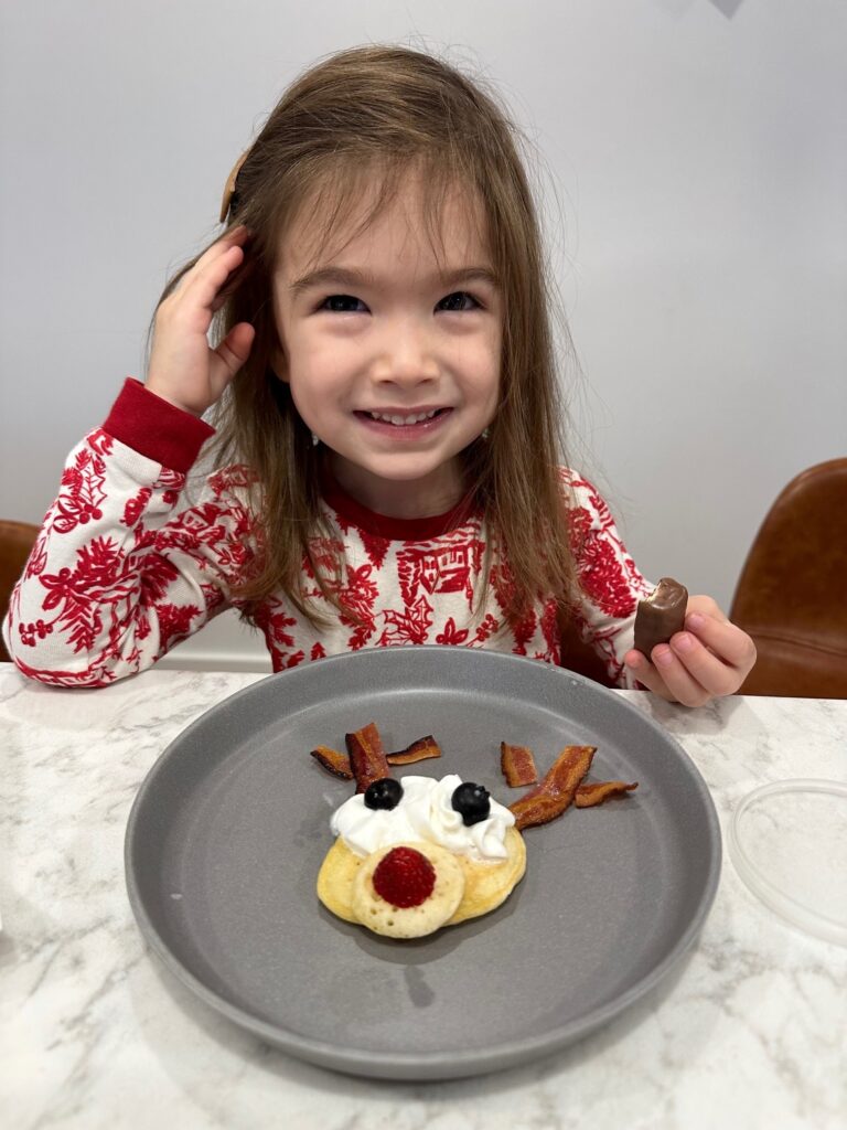Natalie-reindeer-pancakes
